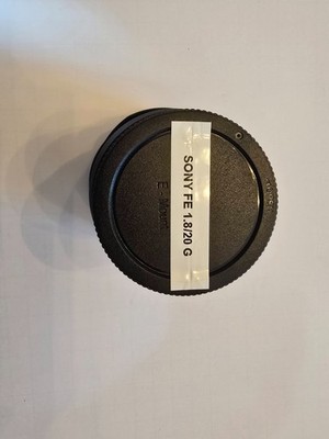 Sony FE 20mm f/1.8 G Ultra Wide Angle Lens E-Mount Full Frame Excellent Cond.