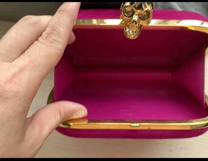 Сумка-клатч Alexander McQueen Skull Mohawk темно-бордовая полностью замшевая кожа - Изображение 2 из 3