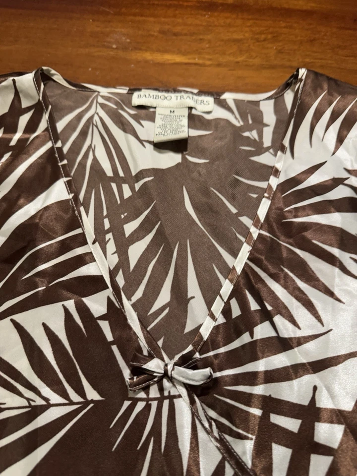 Conjunto de 2 piezas de tanque/pantalones con estampado de hojas de palma marrón Bamboo Traders para mujer talla M Foto 3 de 4