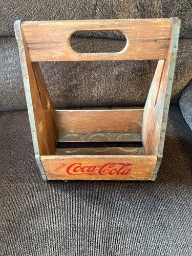 VINTAGE WOODEN COCA COLA 6 PACK CARRIER