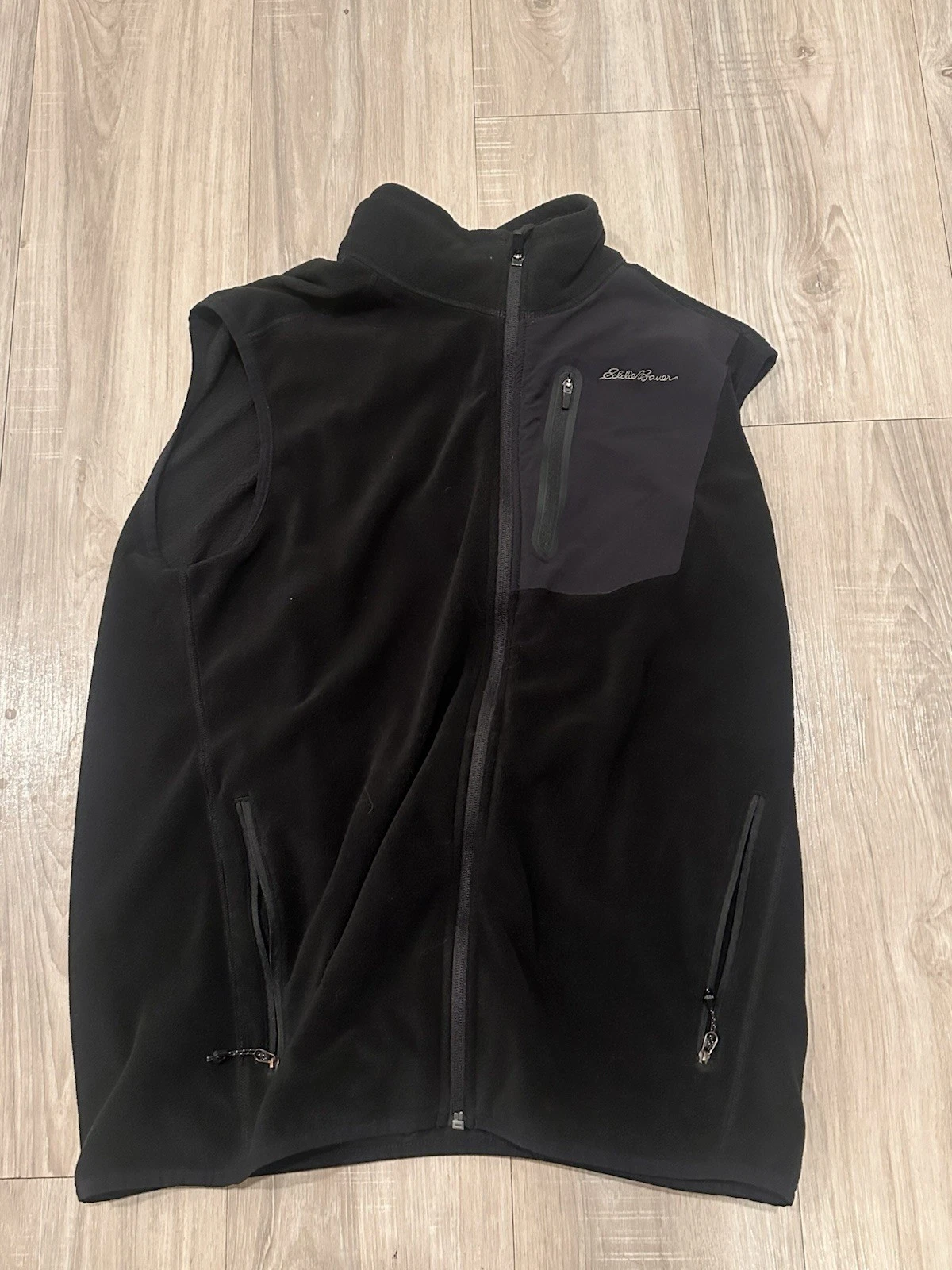 Eddie Bauer First Ascent Fleece Vest Men’s M Gray Full Zip Outdoors Lightweight