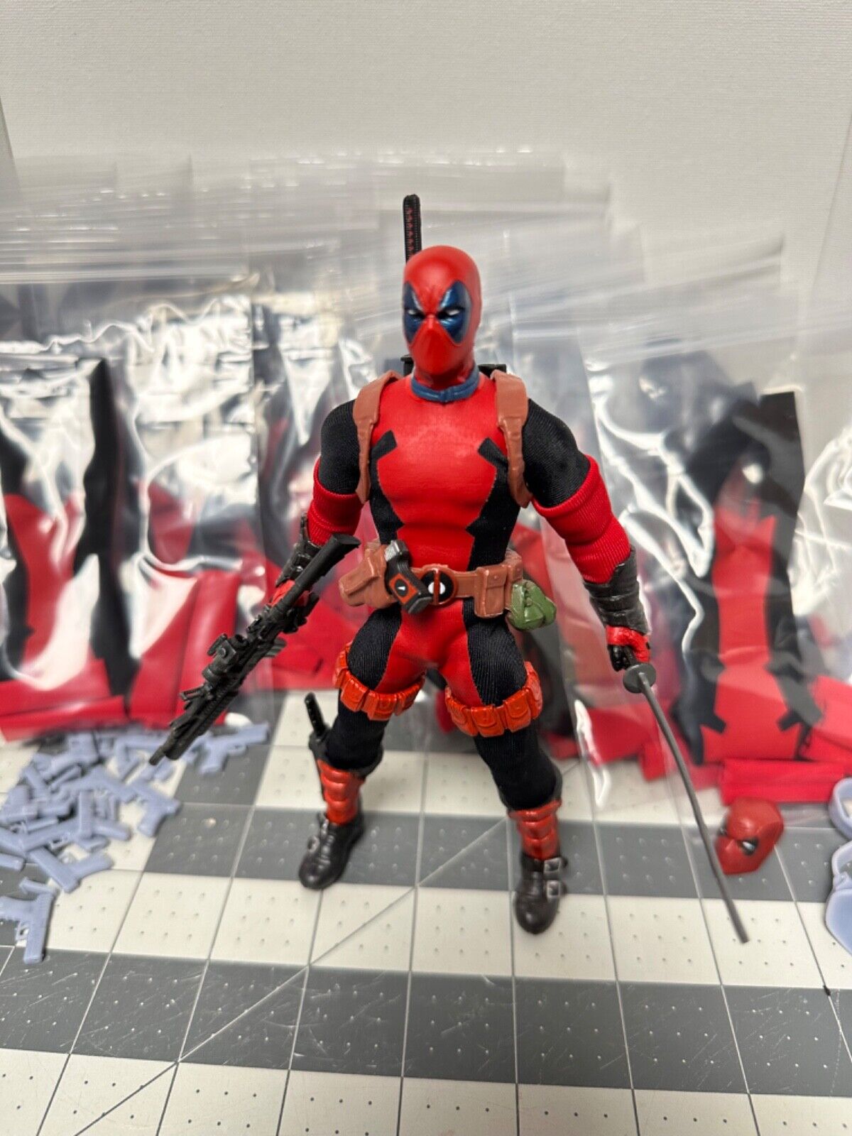 Mezco nota-01 1/12 scale deadpool suits