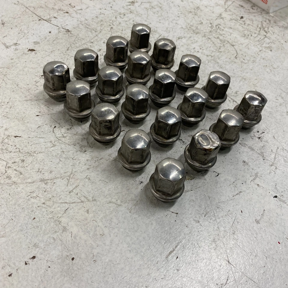 Jeep Grand Cherokee 2011-2021 llanta tuerca perno OEM 6509422AA Foto 3 de 4