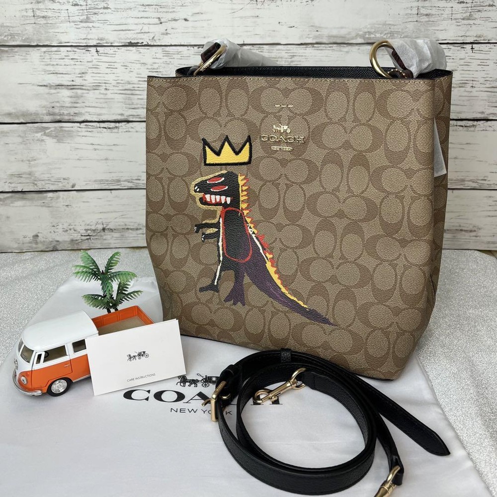 Coach Shoulder Bag Basquiat Brown Signature New/Unused Outlet products