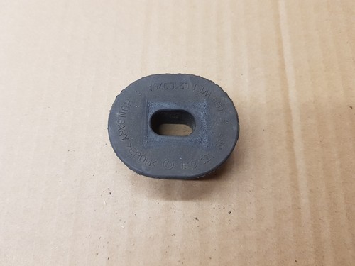 AUDI A3 8P KÜHLERHALTER 1K0121367F RHD