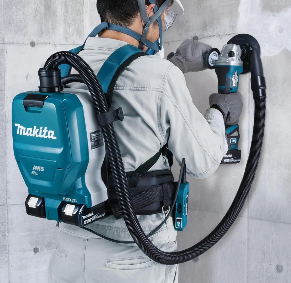 Makita Rechargeable Backpack Dust Collector 36V Main Unit Only VC265DZ - Image 2 of 4