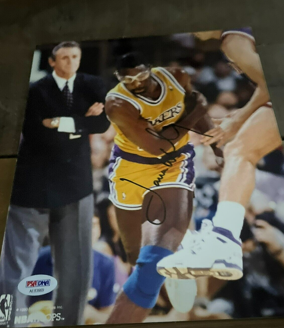 James Worthy Autographed Signed Los Angeles Lakers 8X10 LA LAKERS HOF'ER AUTH. BY PSA WITH CERT. 