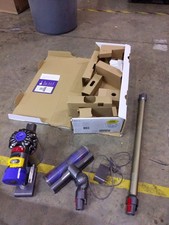 Dyson V8 Animal Cordless Stick Vacuum Cleaner   Titanium Used