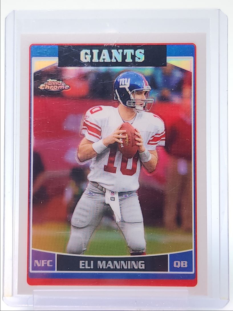 ELI MANNING 2006 TOPPS CHROME FOOTBALL REFRACTOR GIANTS #51 Q2360