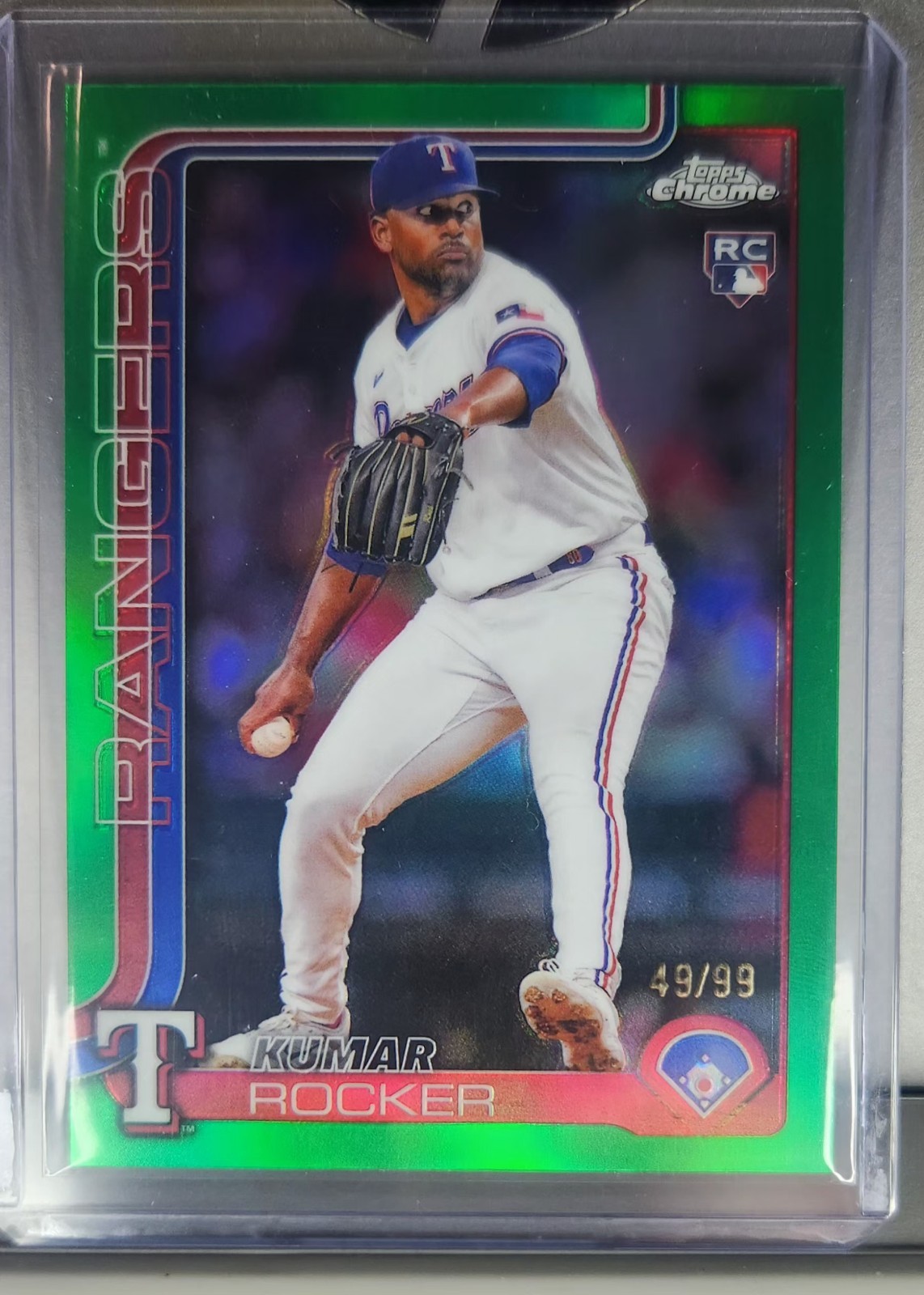 2025 Topps Chrome - Kumar Rocker #73 Green Refractor 49/99 (RC)