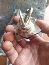 Serratura vespa faro basso nos con doppie chiavi originali dell epoca