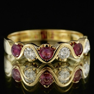 Vintage Ring 18 kt Gelbgold, Rubin & Diamant - Größe S
