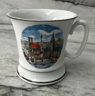 Vintage München (Munich) Souvenir Porcelain Mug   Germany Skyline Design