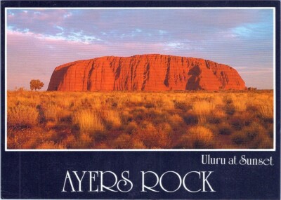 AK Uluru bei Sonnenuntergang AYERS ROCK Wolkenpflanze Himmel Pflanze Gemeinde Schrift AA01171