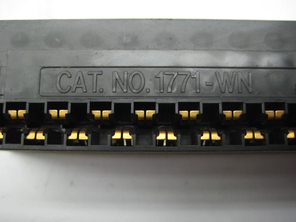 THOMAS & BETTS 1771-WN TERMINAL SWING ARM NSNP - Image 3 of 3