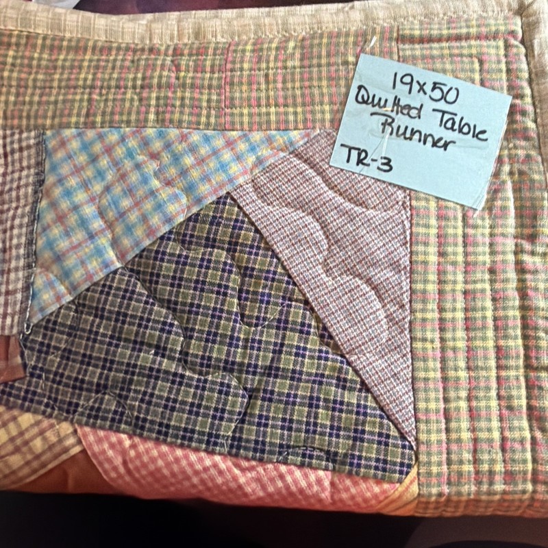19 X 50 QUILTED TABLE RUNNER COUNTRY STYLE PATCHWORK BY GEORGIA NORRIS