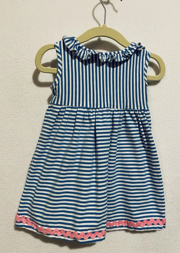 Bailey 男孩连衣裙女式 2T 蓝色条纹刺绣狗褶皱无袖 — 第 4/4 张图片