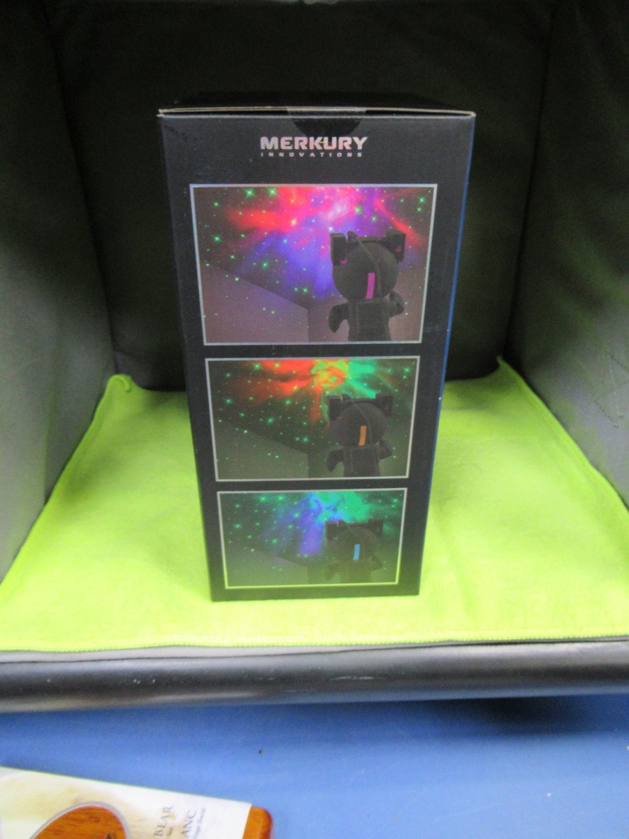Merkury Innovations MI-LNL60-999W Astronaut Galaxy Light Projector