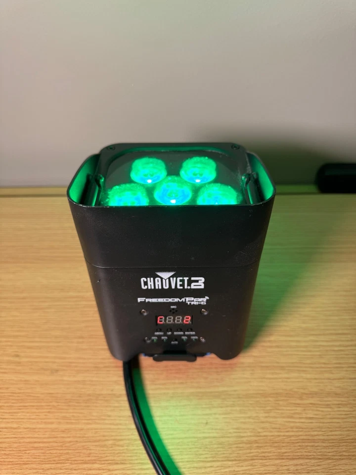 Chauvet DJ Freedom Par Tri-6 RGB Wireless LED Par Wired Only Battery Dead, Works - Image 2 of 4