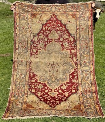 Antiker handgeknüpfter Kayseri Bürünguz Sammler Teppich aus der Türkei (258 cm x 137 cm)