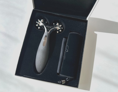 NEW ReFa RHYTHM Facial Massage Roller for Jawline Anti-aging BLACK Wood Japan