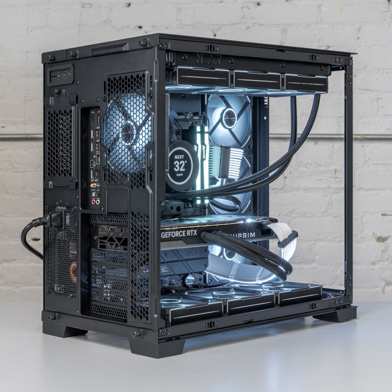 NVIDIA RTX 4090 24GB AMD Ryzen 9 7950X3D GAMING PC – Fluidgaming