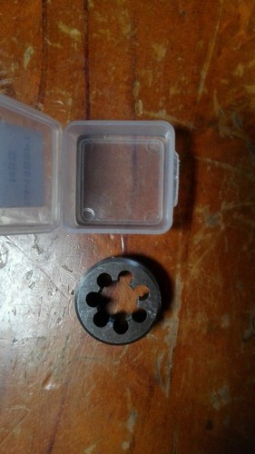Pipe BSP BSPT NPT 1/8" 1/4 3/8" 1/2" 3/4" RH HSS Hand Tap and HSS die button set - Bild 5 von 5