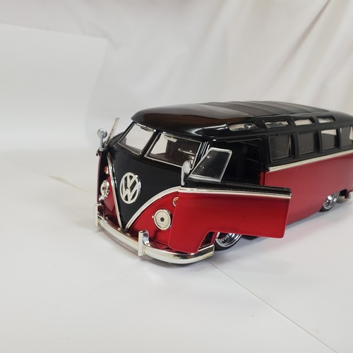 1962 Volkswagen Bus, Black/Red - jada toys bigtime muscle diecast model toy car - Picture 11 of 22