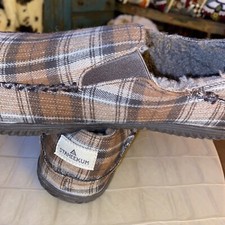 Men's Staheekum Curbside Flannel Slippers Size 13 NEW Run Small Go Up A Size