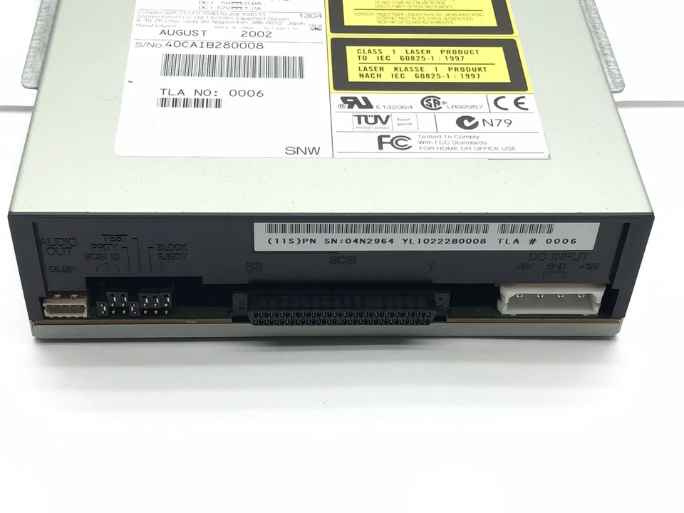 Unidad de CD-ROM PLEXTOR PX-40TSUWI / IBM 04N2964 Ultraplex Wide 40X SCSI 68 PIN Foto 4 de 4