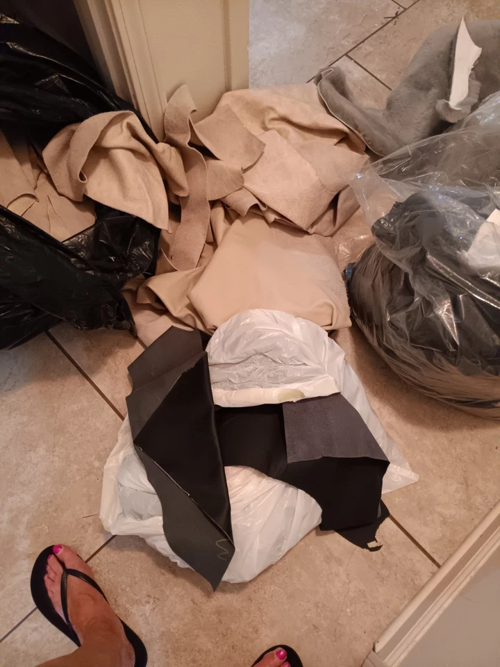 Diferentes tamanhos e cores de couro - Imagem 4 de 4