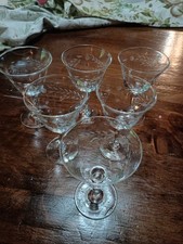 Lot de 6 verres cordiaux vintage à points et feuilles