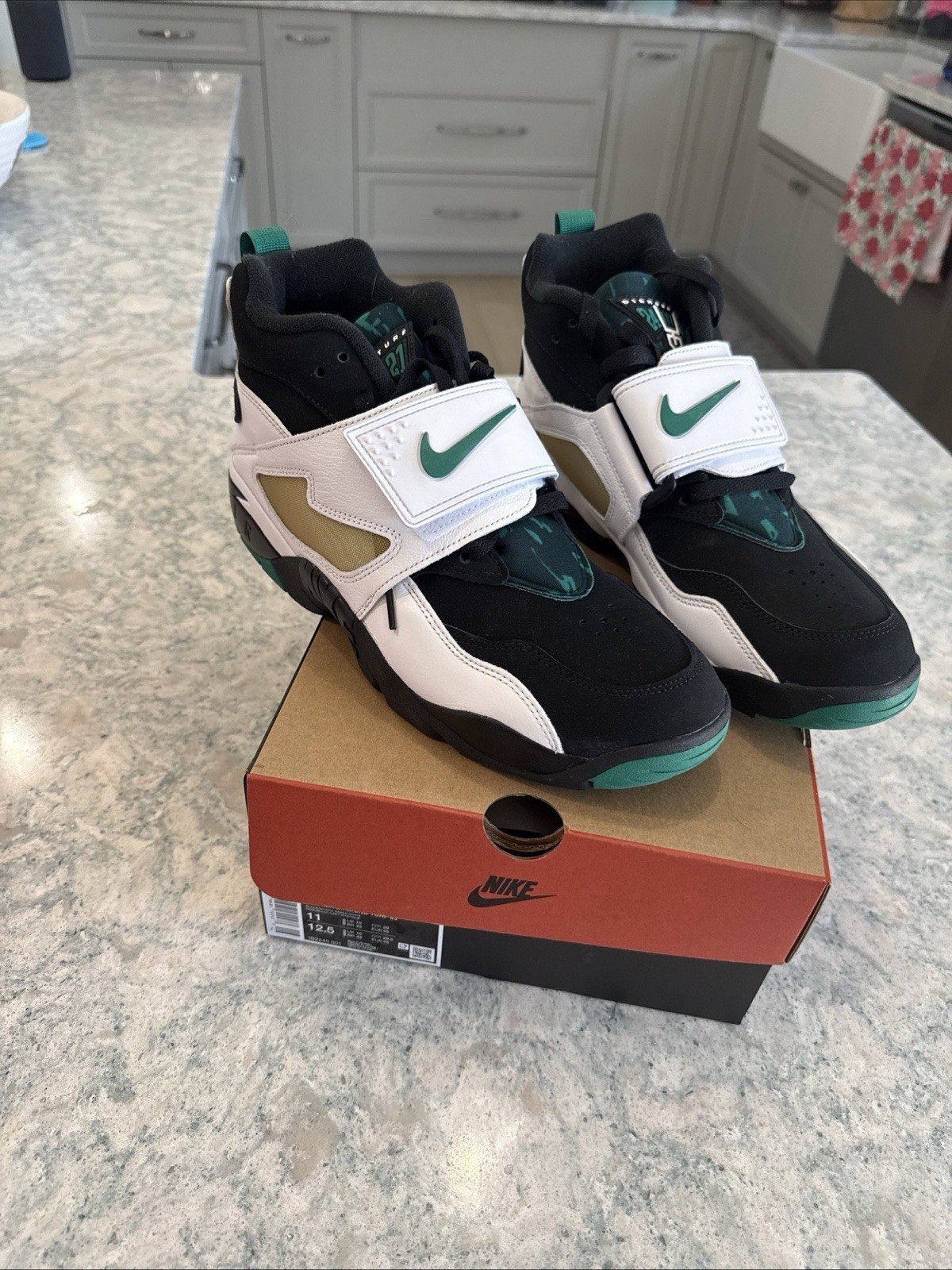 Nike Air Diamond Turf 2025 Emerald Size 11