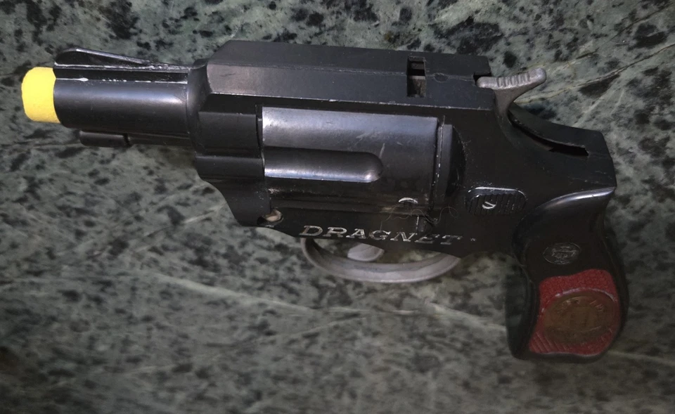 Pistola de tapa Knickerbocker Dragnet de colección Foto 3 de 4