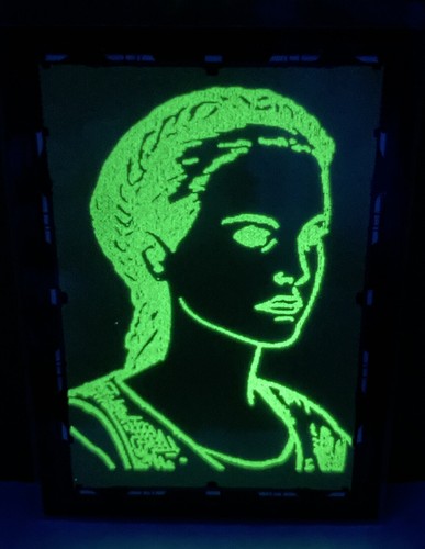 1999 iKon Star Wars Episode 1 “Hidden Glo” Back - Base Card #01 Padme - Picture 1 of 3