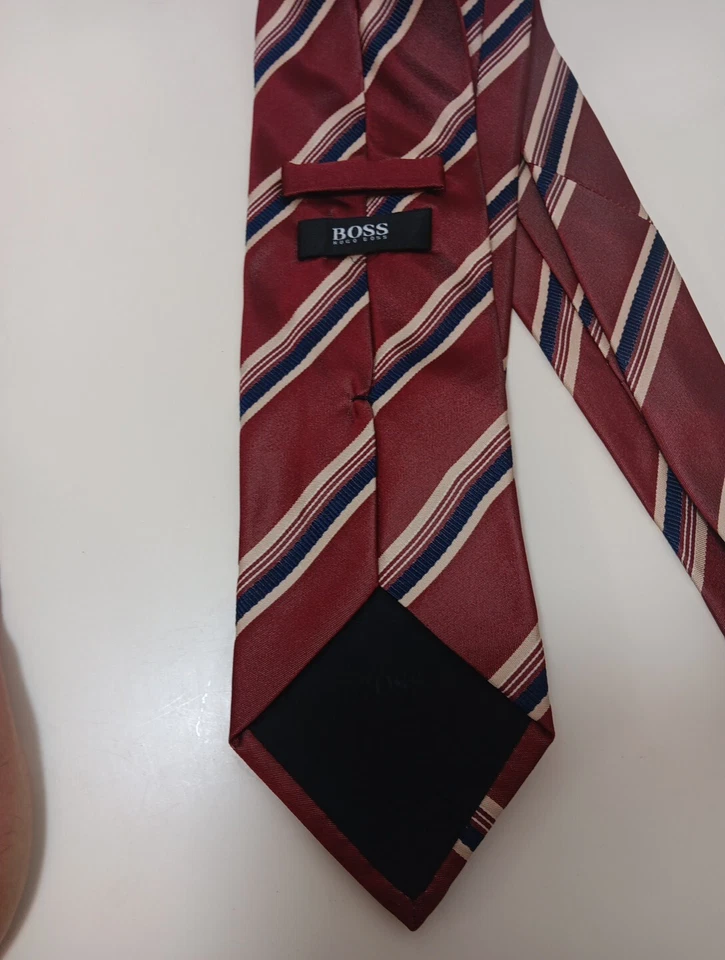 Corbata para hombre Hugo Boss rayas rojas/azules/beige 100 % seda hecha en Italia Foto 3 de 4