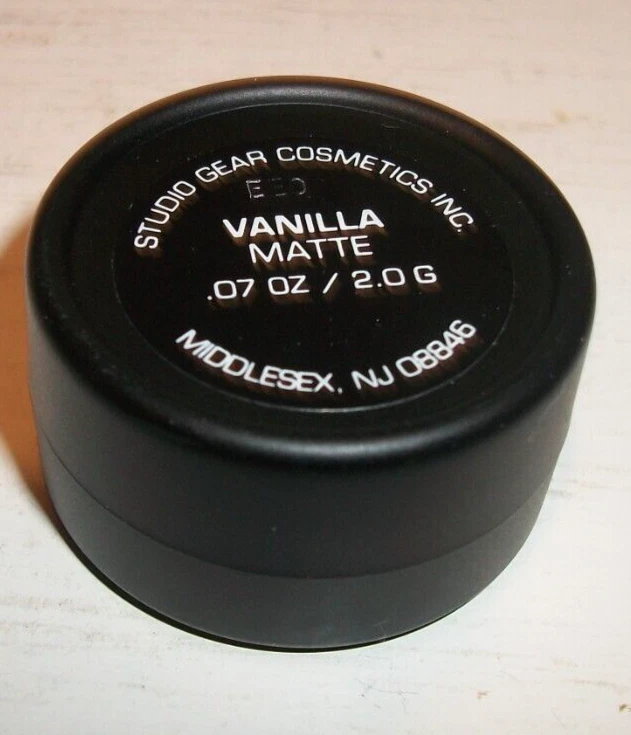 Sombra de ojos Studio Gear Vanilla .07 oz nueva Foto 4 de 4