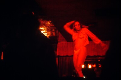Pretty woman busty dancer on stage  candid 35mm Slide V8j11
