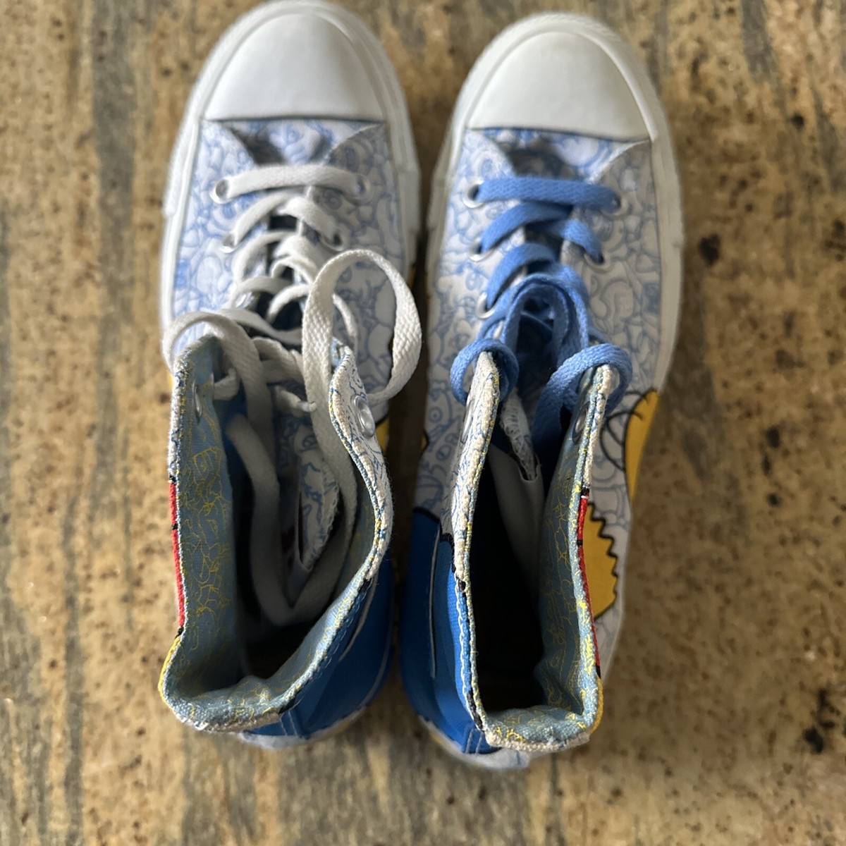 Size 6 - Converse Chuck Taylor All Star High x The Simpsons 