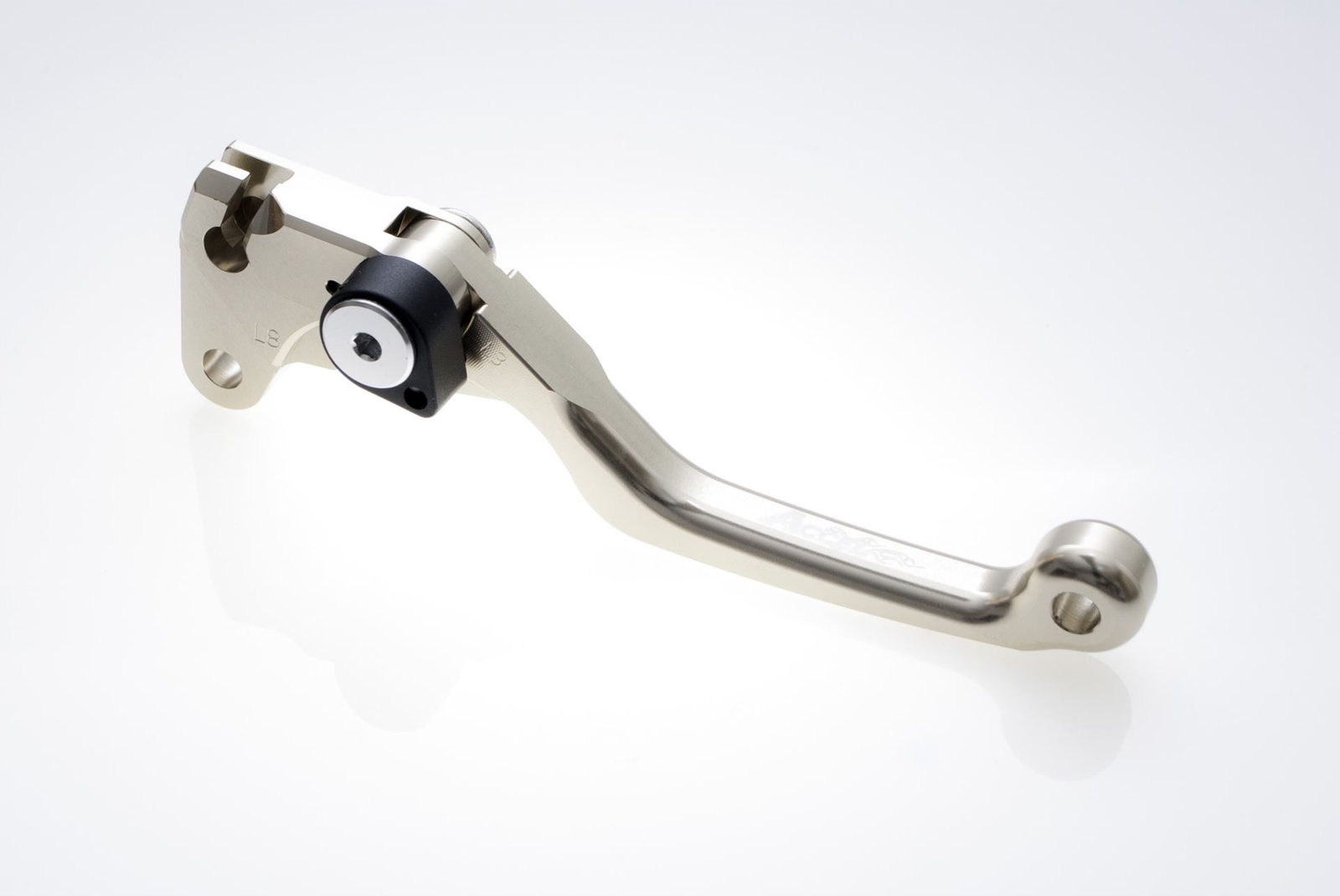 Levier d'embrayage Yamaha WRF 450 couleur titane pour vos sorties enduro et randonnées tout-terrain