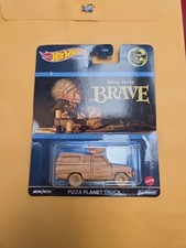 Hot Wheels Disney Pixar: Brave 1:64 Pizza Planet Truck - Brown (HDT49) (2021)