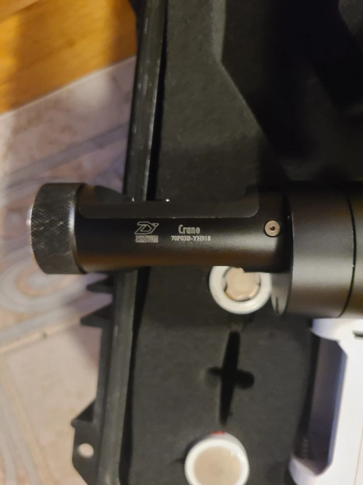 ZHIYUN CRANE PLUS 3-Axis V2 Handheld Gimbal Stabilizer Model 70F03B-YH918 - Image 3 of 4