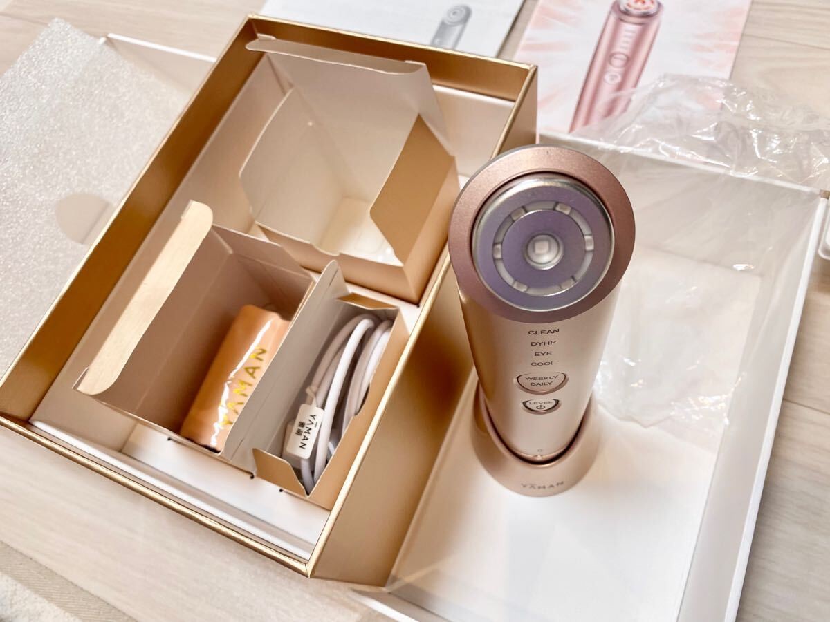 YA-MAN M18-YL Photo Plus Shiny Champagne Pink RF Facial