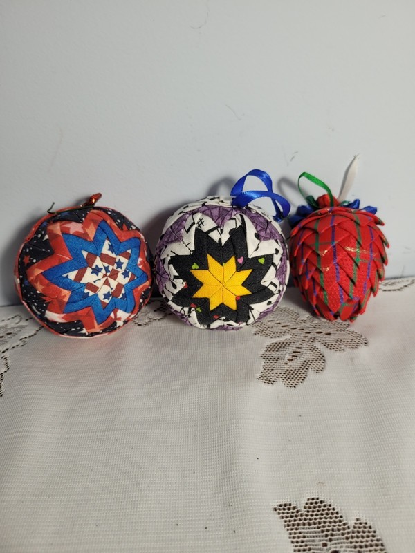 Vtg Lot of 3 Handmade Patchwork Quilted Fabric Christmas Ball Ornaments 2.75"