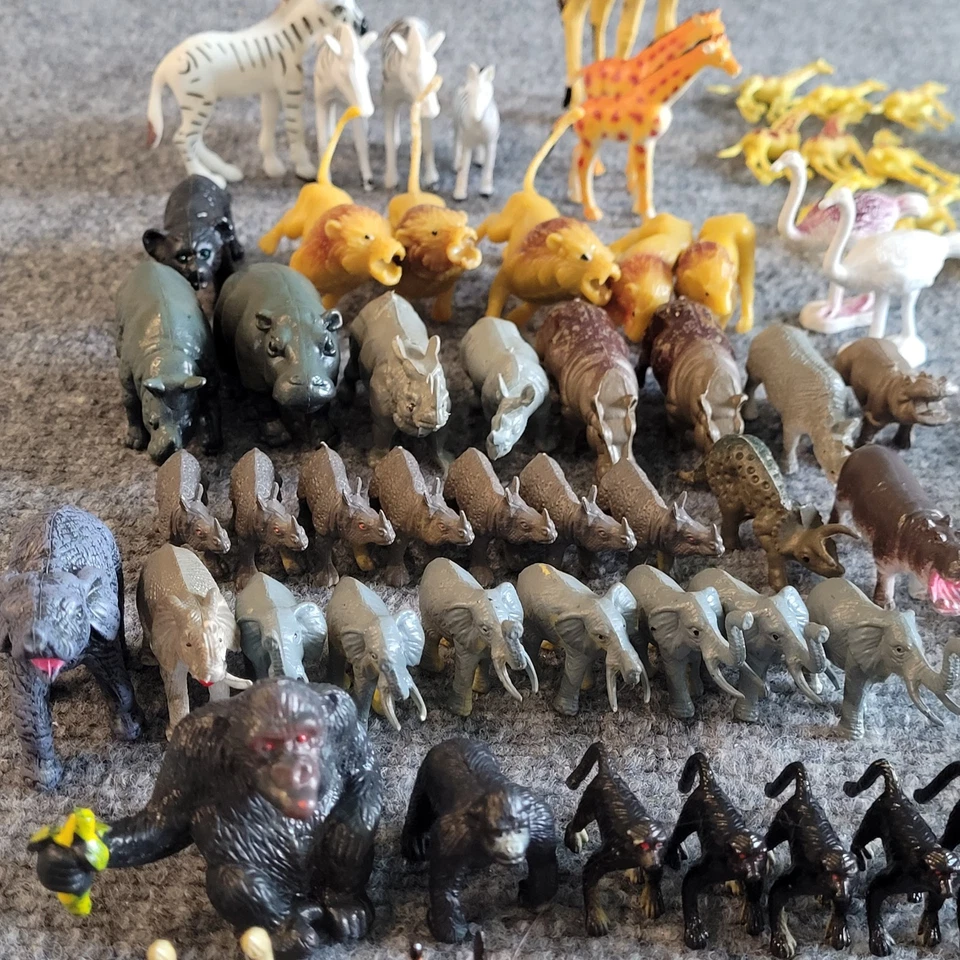LOT 100 + Piece Plastic Vintage Wild Animals Jungle Farm Zoo Safari - Image 4 of 4