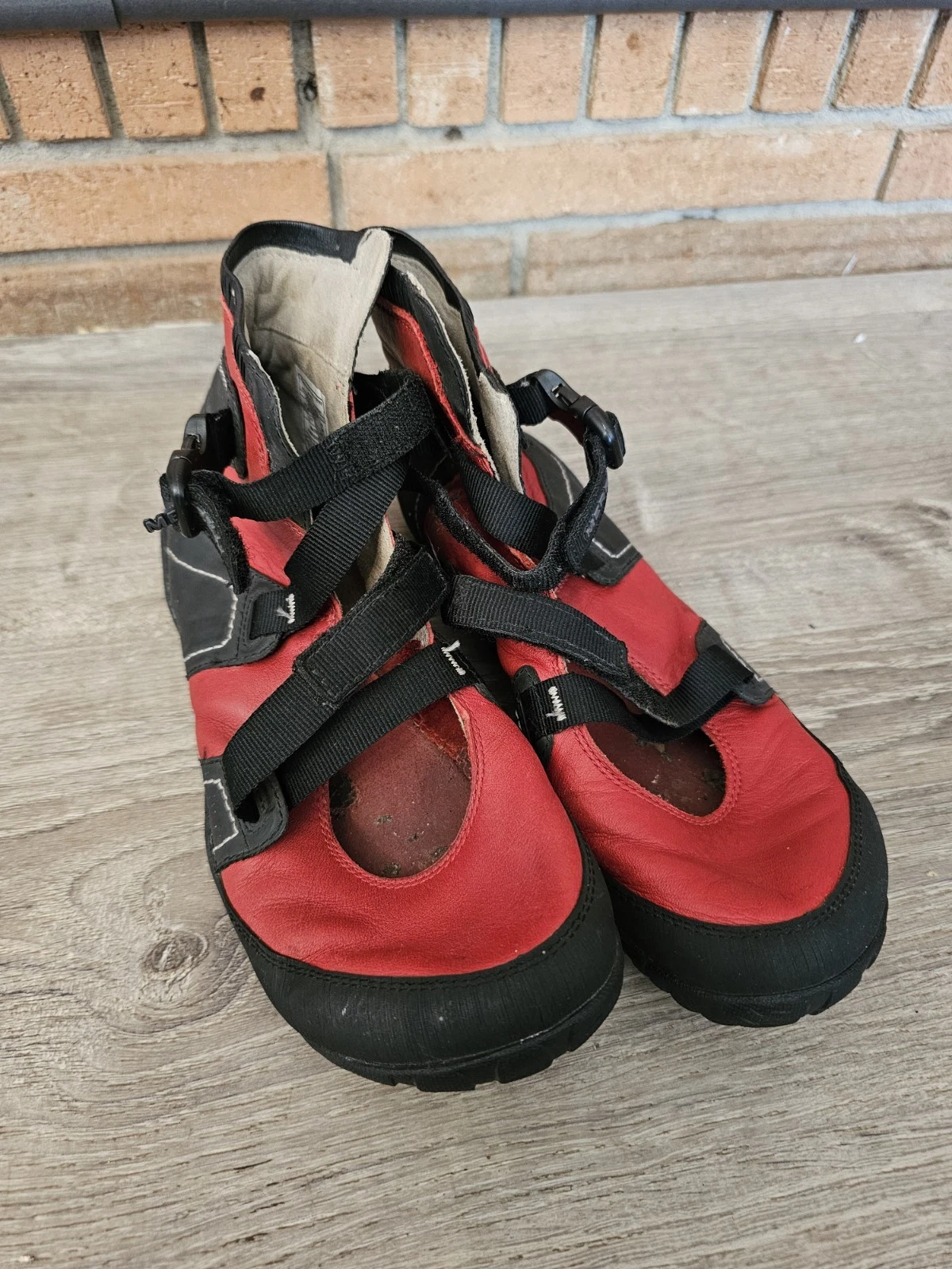 Rare Merrell Power Glove Chilli Pepper Power Play Glove Barefoot Women Sz 7.5