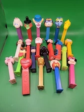 Vintage/Modern Mix PEZ lot Of 20 Lamb witch garfield gonzo peanuts santa dar L16