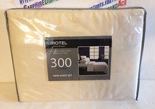 HOTEL Luxury Concepts 100 Egyptian Cotton Sateen 300 TC TWIN SHEET SET