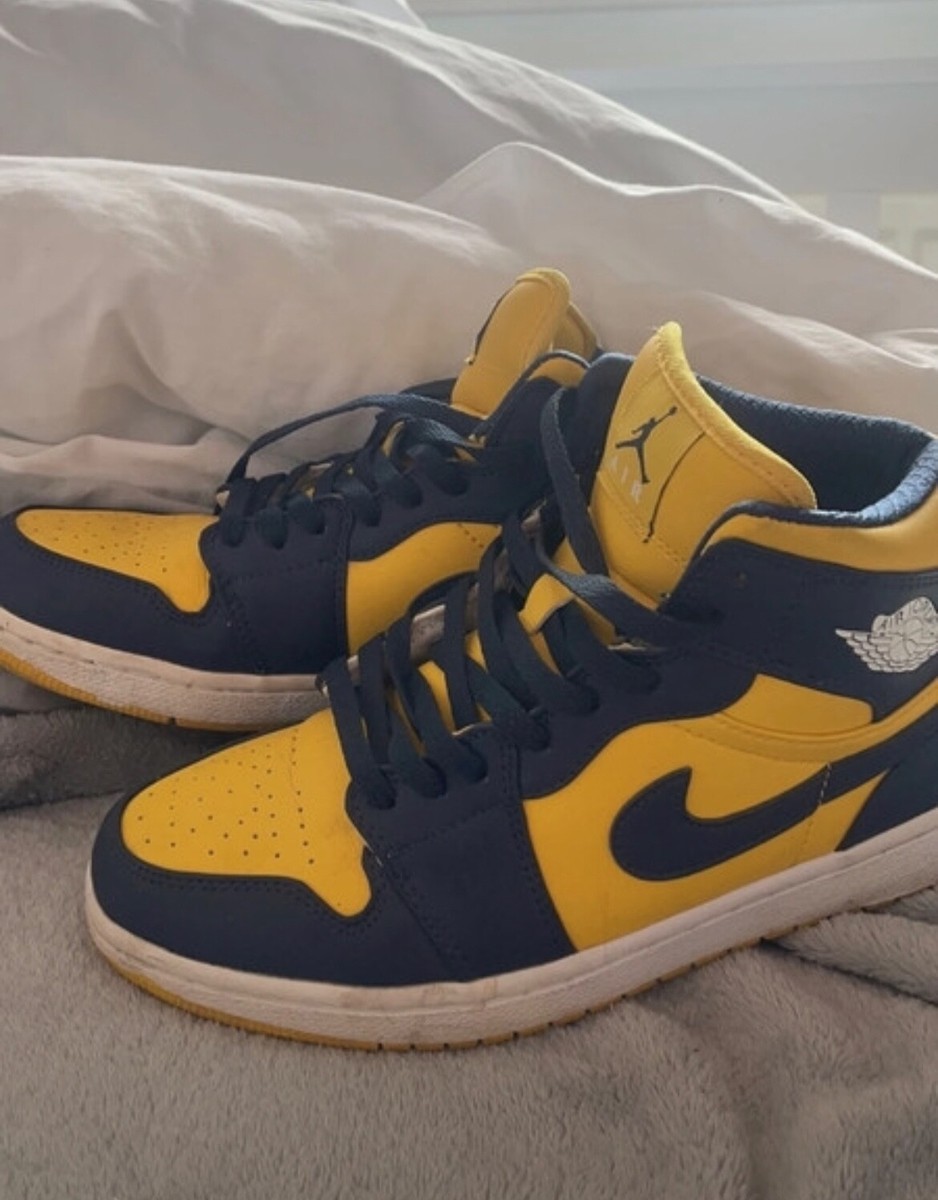 nike jordan 1 michigan