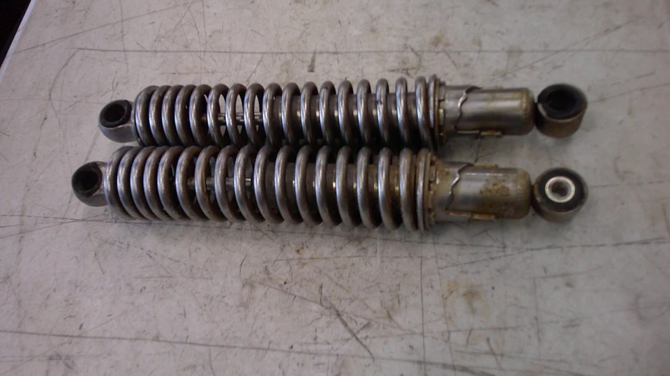 Suspensión amortiguadores traseros honda cx500 1980-1983 Foto 3 de 4